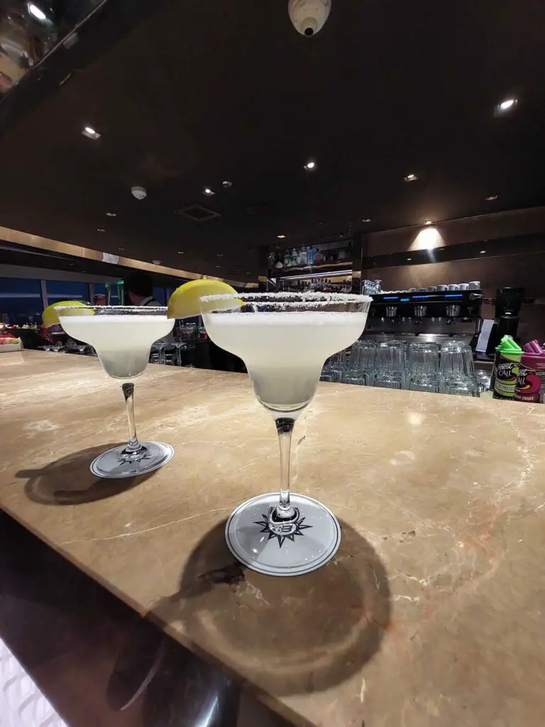 drinks at the bar of the cruise