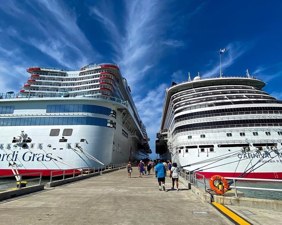 Carnival ships in port