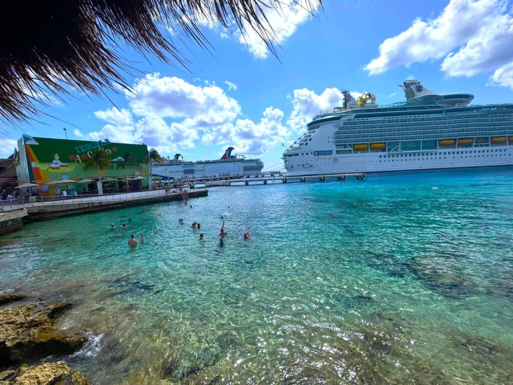 Cruise ships in Cozumel 