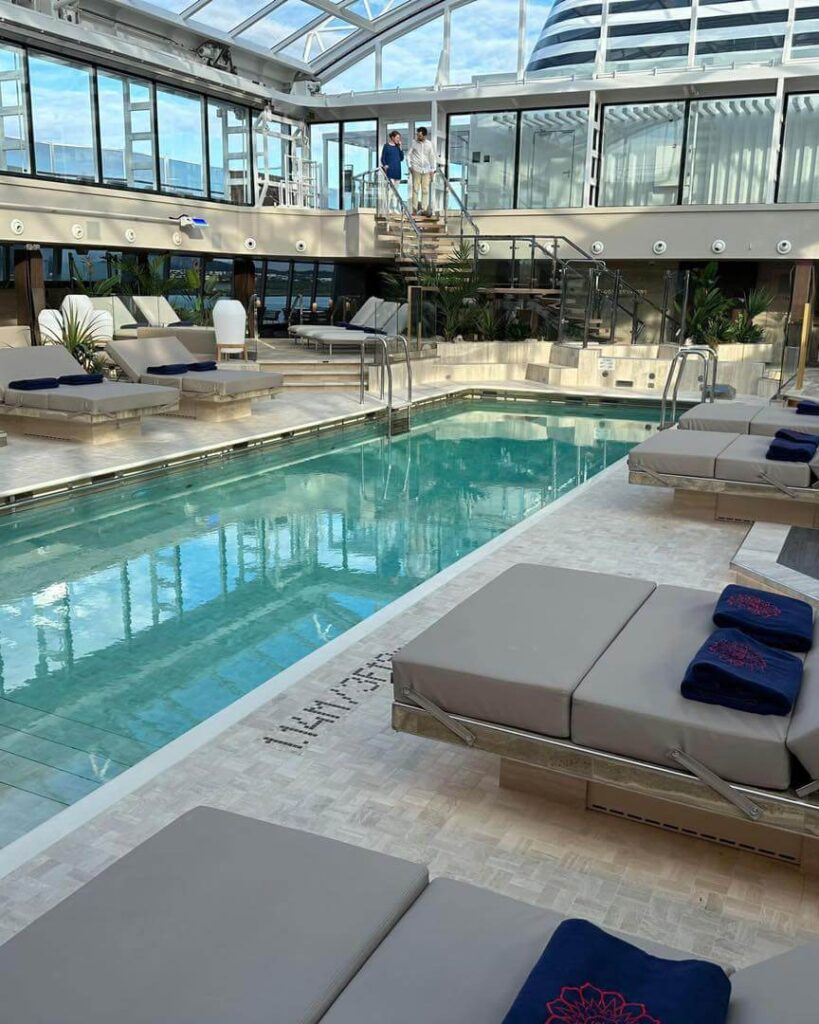 Empty pool on a cruise