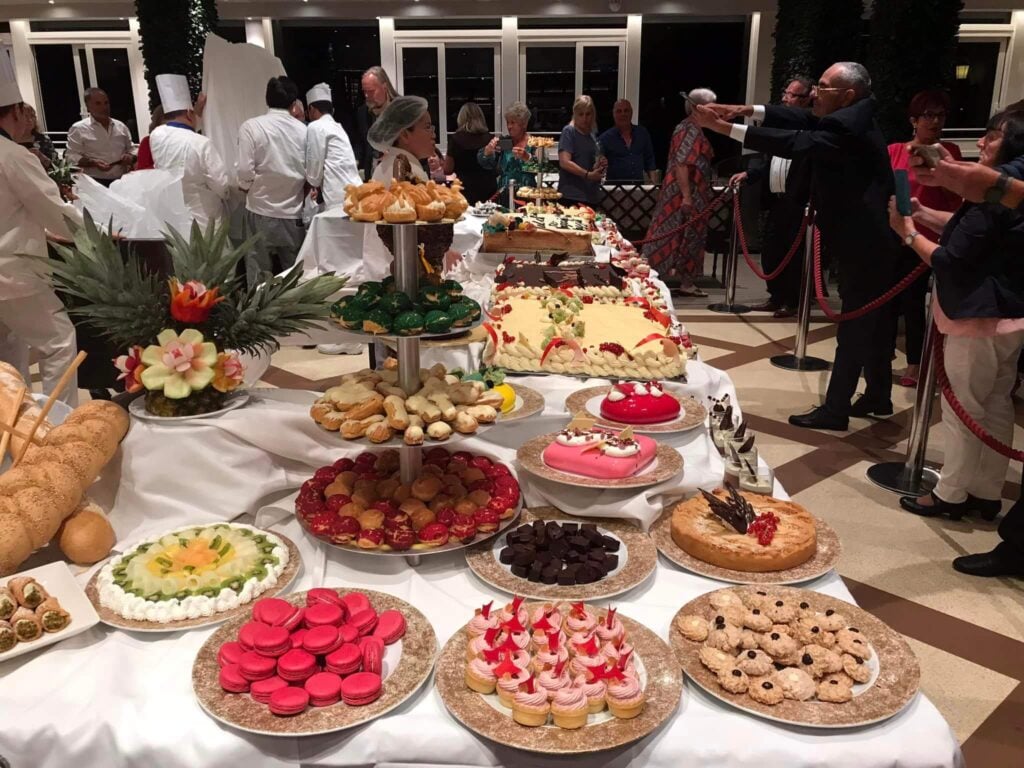 midnight buffet on a cruise