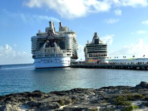 symphony of the seas and enchantment of the seas