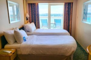 cruise cabin with two single beds