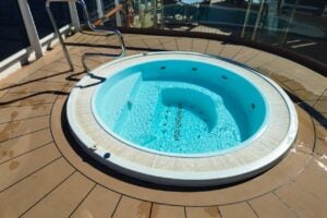 Cruise hot tub